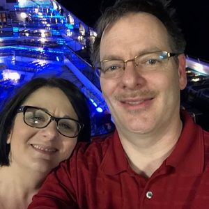 Meet your Posher, Crystal